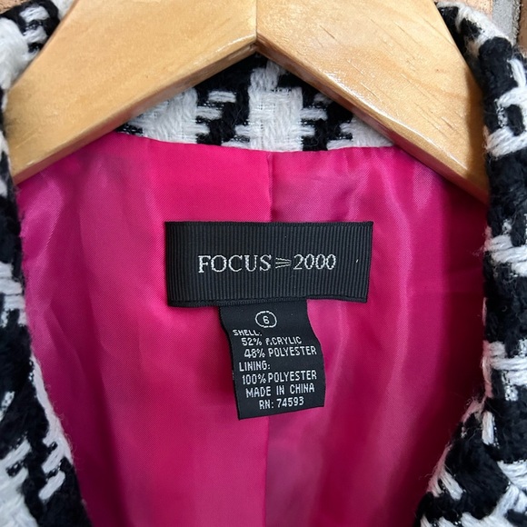Focus 2000 Black & White Houndstooth Check Long Buttoned Coat Size 6 - Picture 2 of 8